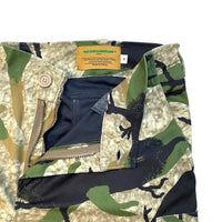 window camo pants unzip detail